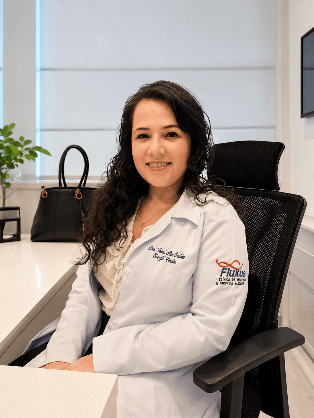 Foto de Dra. Tainá Alves Martins Cordeiro
